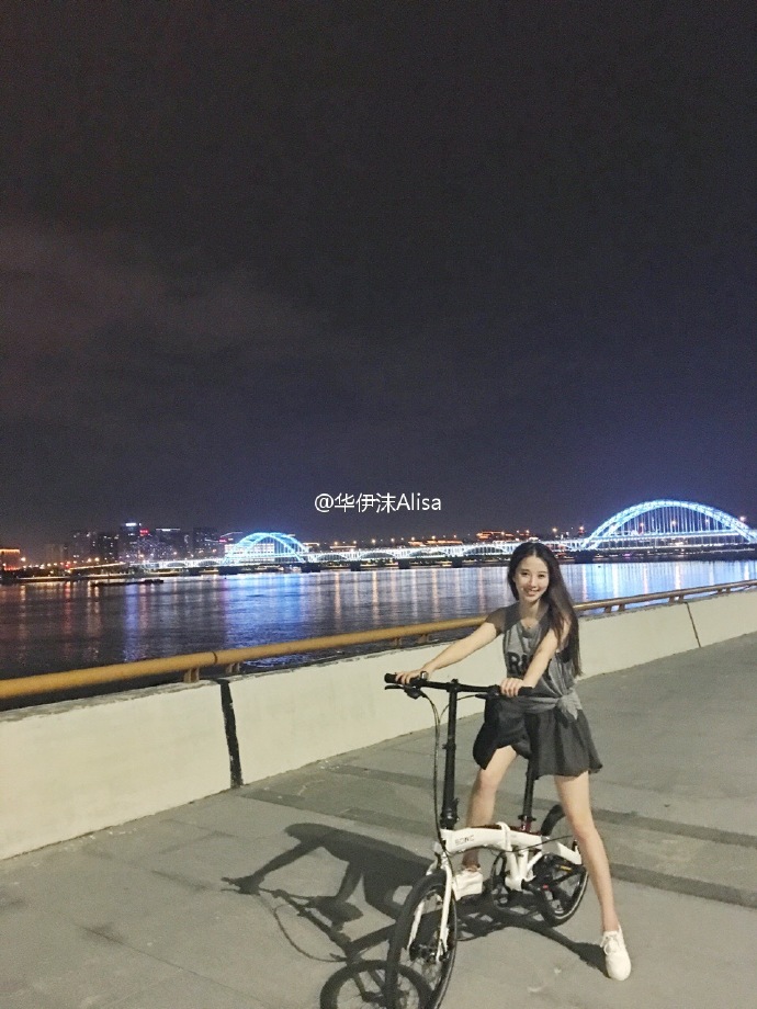 杭州美女明星和小果S6